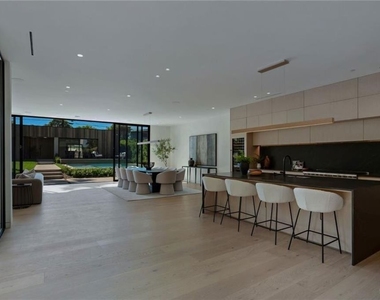 4939 Petit Avenue - Photo Thumbnail 11