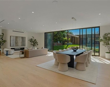 4939 Petit Avenue - Photo Thumbnail 3