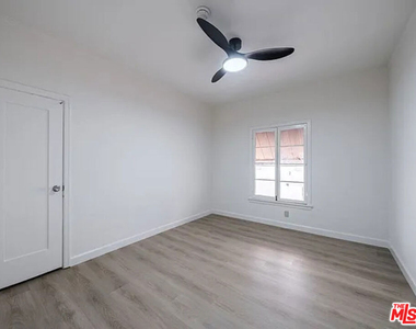 1245 S Orange Street - Photo Thumbnail 13