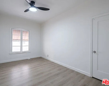 1245 S Orange Street - Photo Thumbnail 15