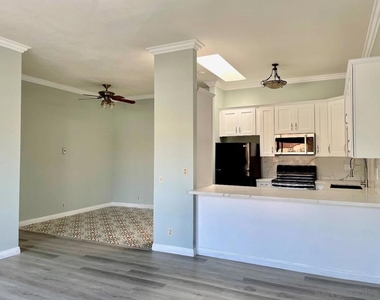 8310 Regents Rd - Photo Thumbnail 6