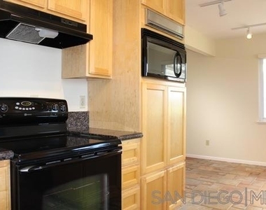 5854 Mott St - Photo Thumbnail 4