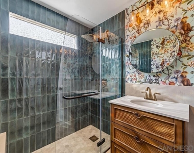 5438 Gilbert Dr - Photo Thumbnail 29