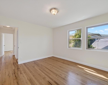 5438 Gilbert Dr - Photo Thumbnail 27