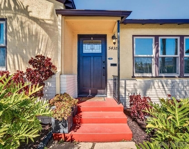 5438 Gilbert Dr - Photo Thumbnail 7