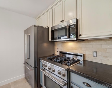5438 Gilbert Dr - Photo Thumbnail 24