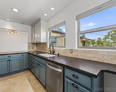 5438 Gilbert Dr - Photo Thumbnail 21