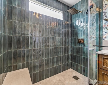 5438 Gilbert Dr - Photo Thumbnail 30