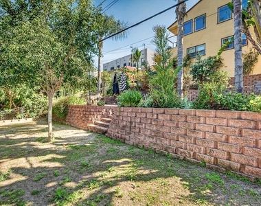 5438 Gilbert Dr - Photo Thumbnail 66