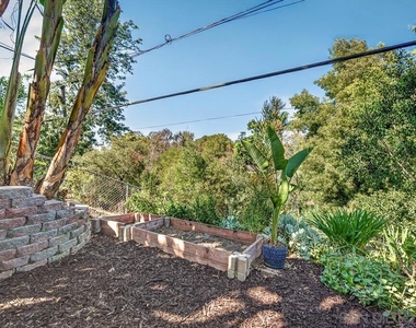 5438 Gilbert Dr - Photo Thumbnail 53
