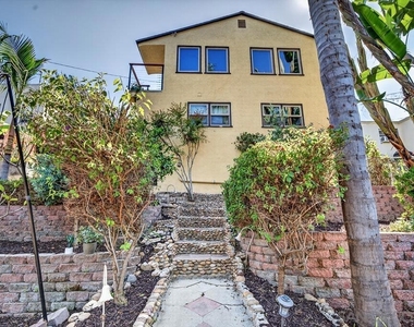 5438 Gilbert Dr - Photo Thumbnail 65
