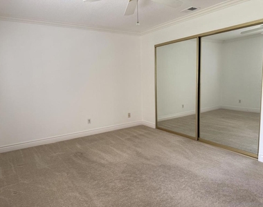 28110 Par View Court - Photo Thumbnail 10