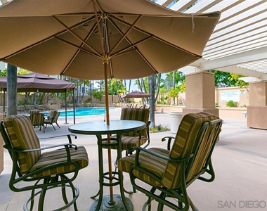 12368 Carmel Country Road - Photo Thumbnail 23