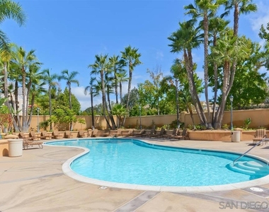 12368 Carmel Country Road - Photo Thumbnail 19
