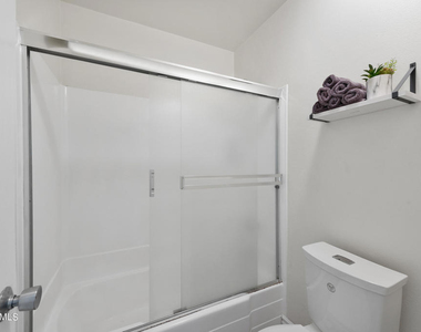 5460 White Oak Avenue - Photo Thumbnail 14