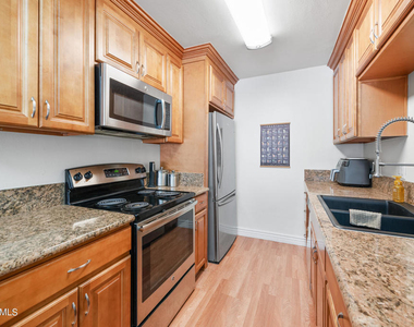 5460 White Oak Avenue - Photo Thumbnail 4