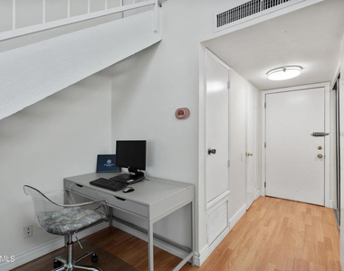 5460 White Oak Avenue - Photo Thumbnail 8