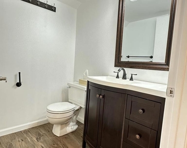 560 Spring Road - Photo Thumbnail 6