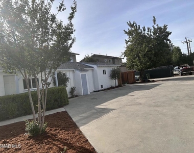 4484 Apricot Road - Photo Thumbnail 22