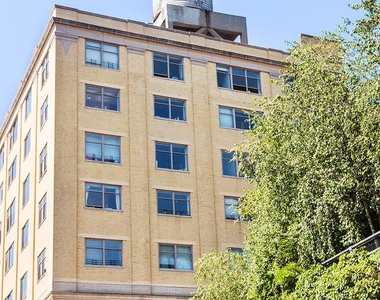 Horatio Street - Photo Thumbnail 5