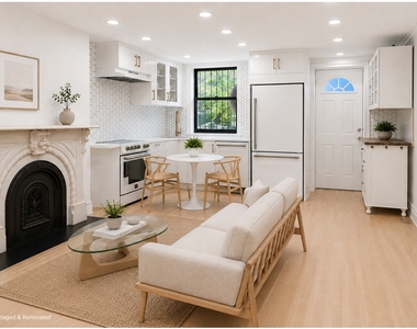 293 Pacific St - Photo Thumbnail 4