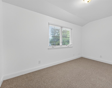 8 Lee Gray Court - Photo Thumbnail 26