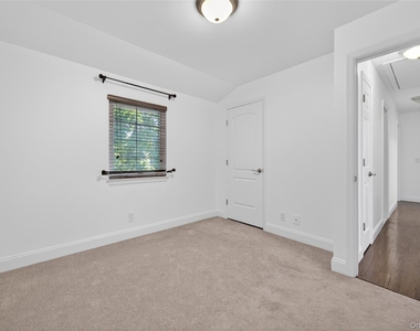 8 Lee Gray Court - Photo Thumbnail 23