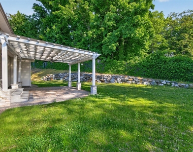 8 Lee Gray Court - Photo Thumbnail 30
