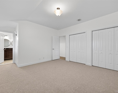 8 Lee Gray Court - Photo Thumbnail 19