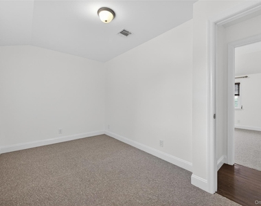 8 Lee Gray Court - Photo Thumbnail 27