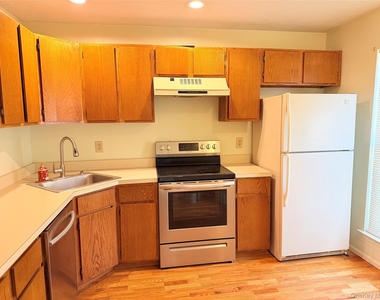 30 Burnett Way - Photo Thumbnail 1
