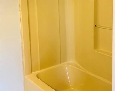 30 Burnett Way - Photo Thumbnail 7