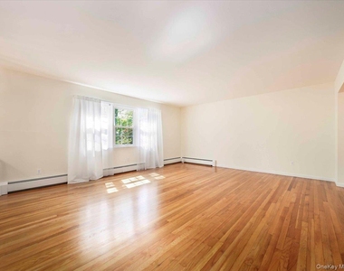 5 Dorchester Avenue - Photo Thumbnail 6