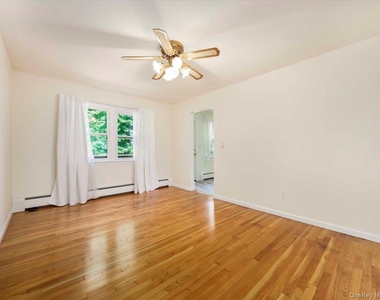 5 Dorchester Avenue - Photo Thumbnail 8