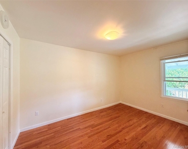 60 Hammond Street - Photo Thumbnail 12