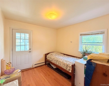 60 Hammond Street - Photo Thumbnail 13