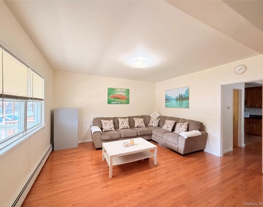60 Hammond Street - Photo Thumbnail 2