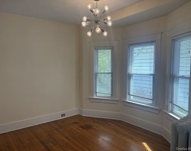 48 Ferris Place - Photo Thumbnail 3