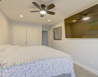 48 Wyoming Avenue - Photo Thumbnail 10