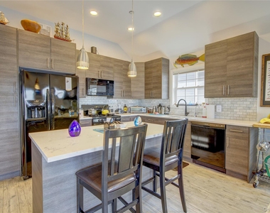 48 Wyoming Avenue - Photo Thumbnail 2