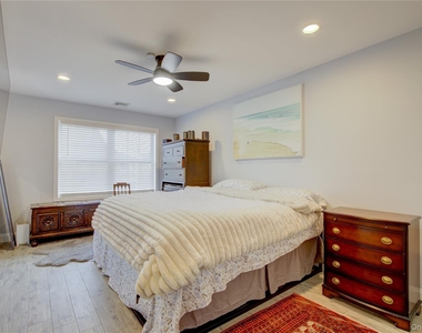 48 Wyoming Avenue - Photo Thumbnail 8