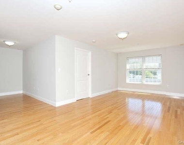 21 E Central Avenue - Photo Thumbnail 11