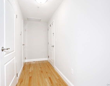 21 E Central Avenue - Photo Thumbnail 8