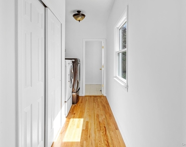 1871 Edwards Avenue - Photo Thumbnail 11