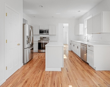1871 Edwards Avenue - Photo Thumbnail 9