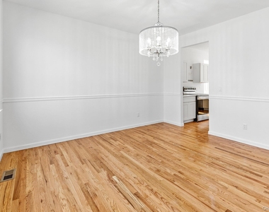 1871 Edwards Avenue - Photo Thumbnail 5