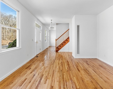 1871 Edwards Avenue - Photo Thumbnail 4