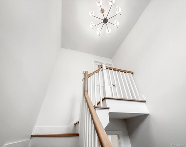 616 Main Street - Photo Thumbnail 1