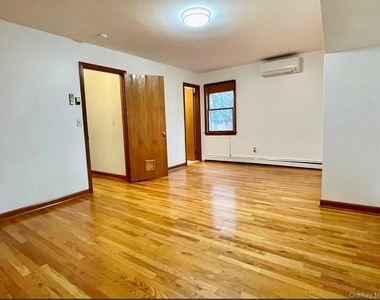 214 Old Town Rd - Photo Thumbnail 8