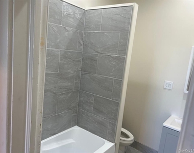 68 Jerusalem Avenue - Photo Thumbnail 8